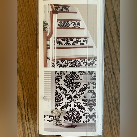 NEW!! NuWallpaper Wall Pops! Black & White Vinyl Peel & Stick Washable Wallpaper - Picture 14 of 14